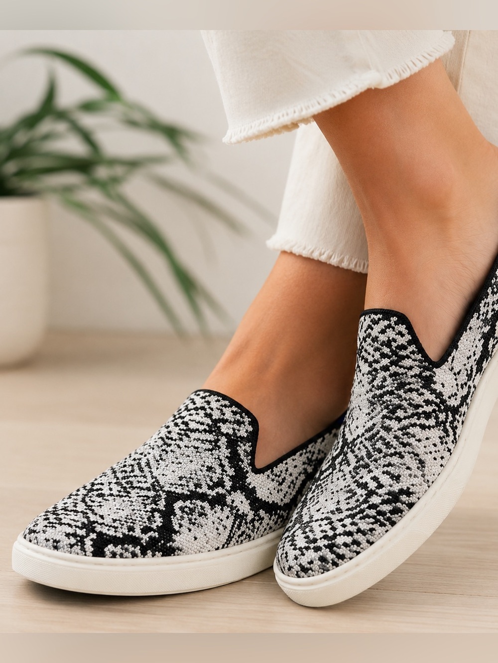 Rothy’s The Loafer Snake Print Knit Slip On Shoes Women’s Size 10